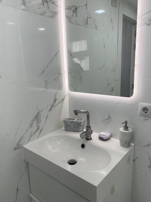 Casa Casablanca Apartment ตอร์เรโมลิโนส ภายนอก รูปภาพ